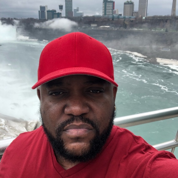 Meet your Posher, Marlon - Picture 3 of 6